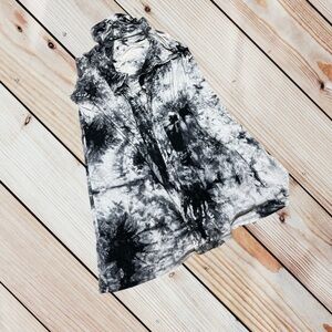 Coin 1804 2X tie dye hooded open waterfall vest cardigan with pockets